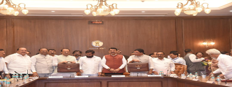 सुविधा, उद्योग व गुंतवणुकीवर भर देणारा अर्थसंकल्प सादर