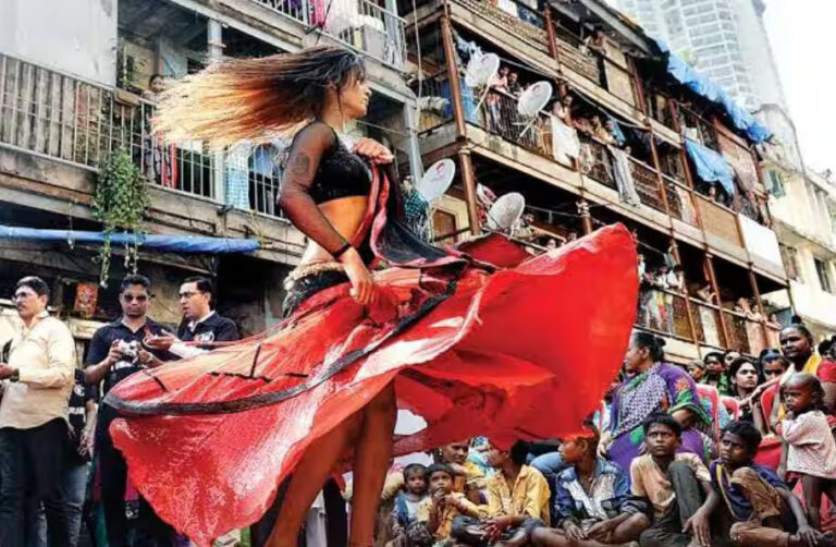 कामठीत पोलीसांनी उधळली ‘‘रेव्ह पार्टी’’, मुंबईतील चार ‘‘झिंगाट’’ तरुणीसह आठ अटकेत,