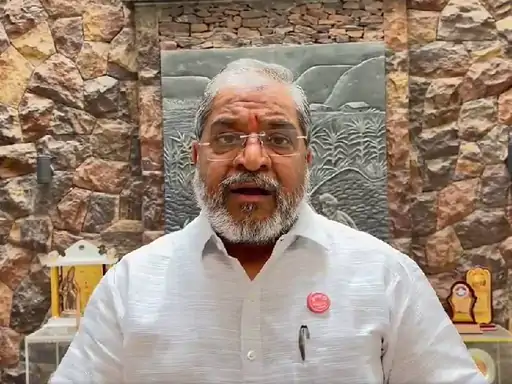 निती आयोग उद्योगपतींची रखेल असल्यासारखे वागते : शेतकरी नेते राजू शेट्टी यांचा गंभीर आरोप
