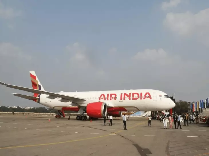 अहमदाबादमध्ये एअर इंडियाचे विमान कोसळले