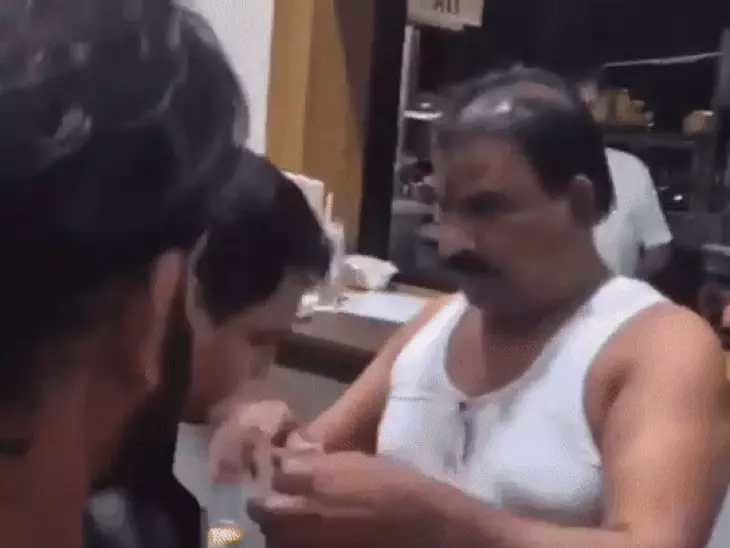 एकनाथ शिंदेंच्या आमदाराची कॅन्टीन कर्मचाऱ्याला मारहाण, आमदार पुन्हा चर्चेत!