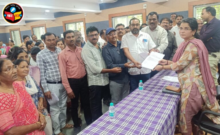 शिक्षकांना बीएलओ कामातून वगळा, शिक्षक संघटनेची मागणी