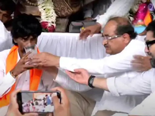 मनोज जरांगेनी उपोषण सोडले : गावाकडे निघण्याची घोषणा