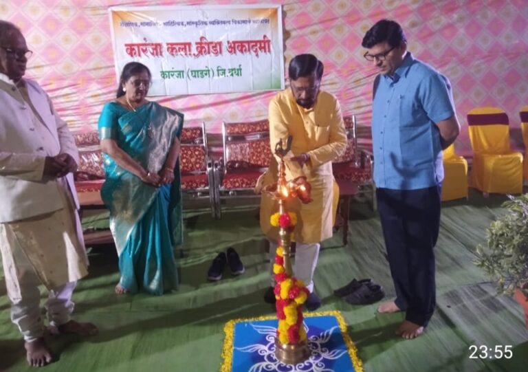 कारंजा येथे कविसंमेलनाचे थाटात उद्घाटन