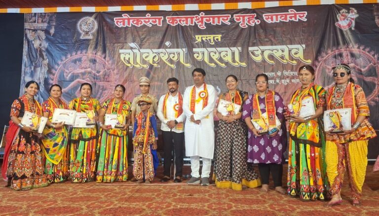 सावनेर येथे नवरात्रीनिमित्त गरबा महोत्सवाचे आयोजन