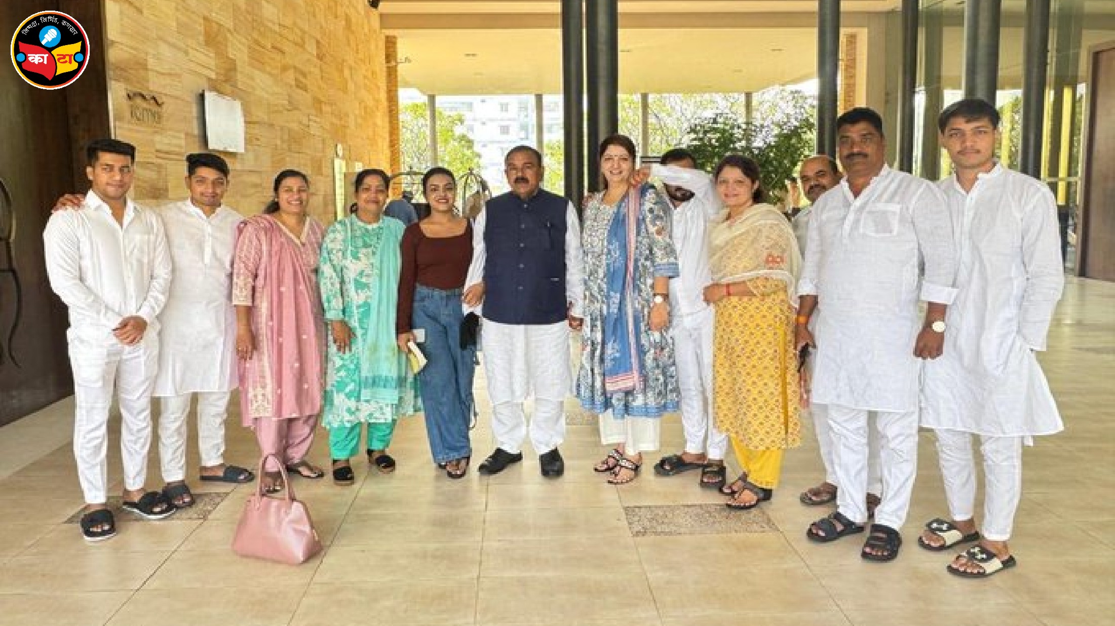 चाकणकरांच्या गुवाहाटी दौऱ्यावर दमानियांचा गंभीर दावा
