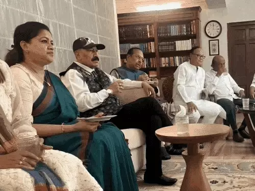 टीएमसीला मोठा धक्का? 20 खासदार NDAच्या संपर्कात असल्याचा दावा